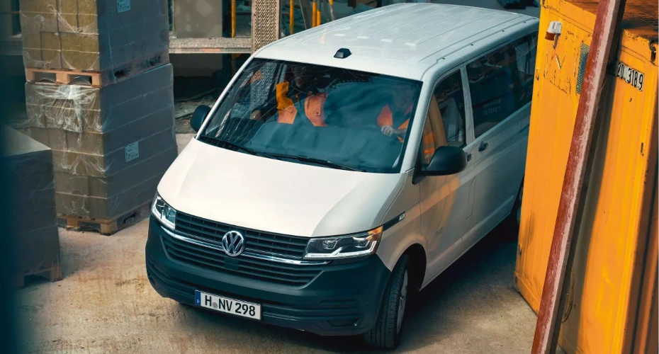 Transporter 6.1 Crew Bus
